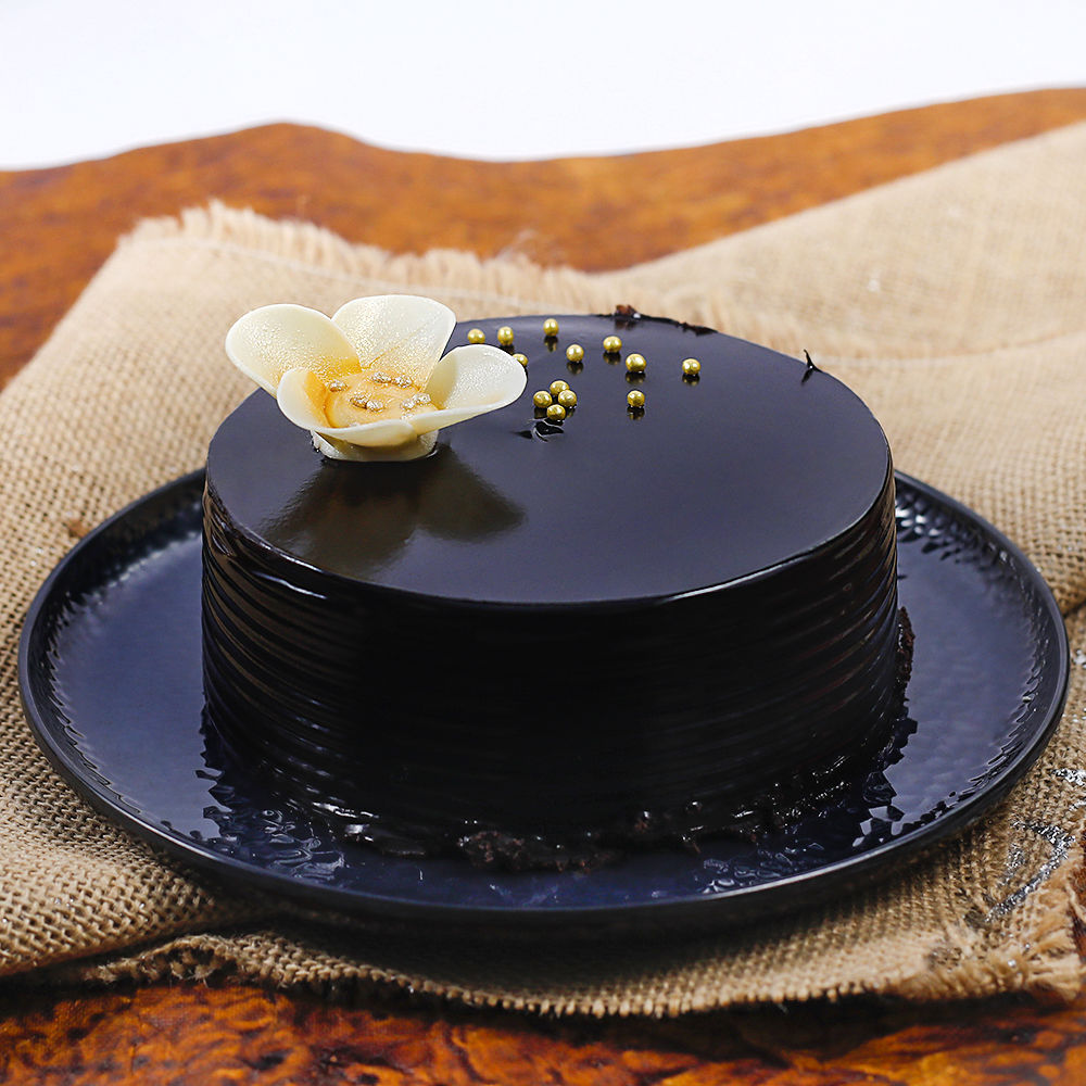 Vegan Chocolate Truffle Cake Recipe – Gayathri's Cook Spot